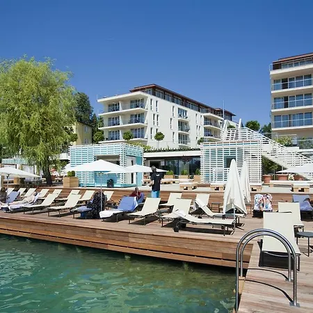Lake's - My Hotel