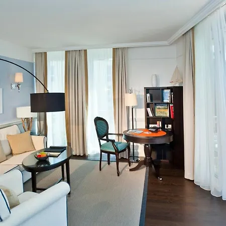 Lake's - My Hotel 4*