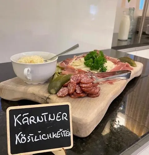 Hotel Lake's - My 4*