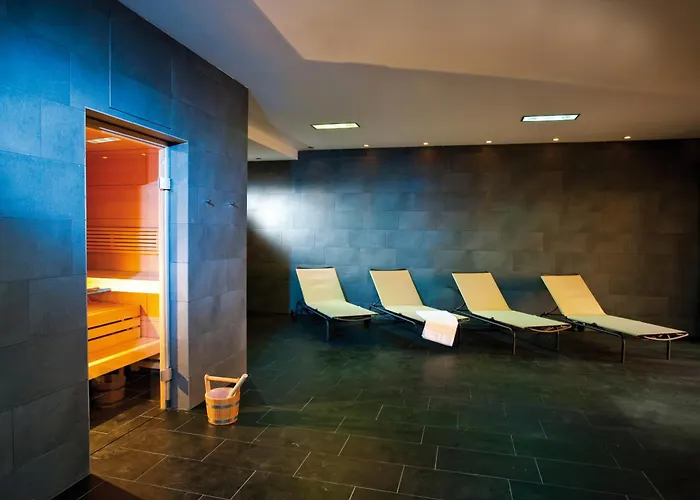 Hotel Lake's - My 4*